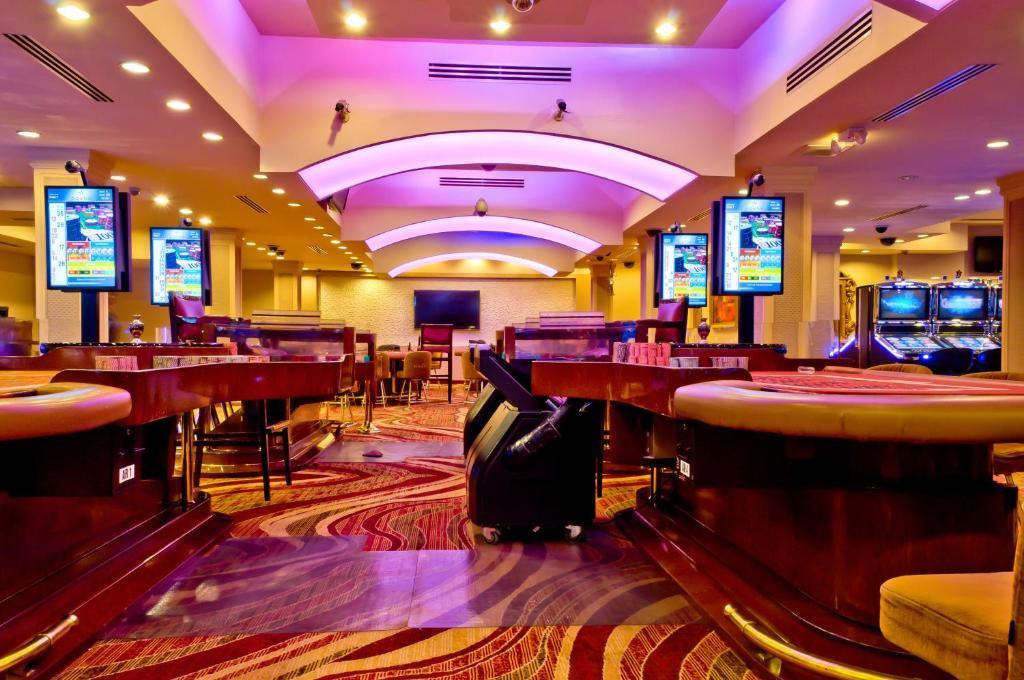 Savannah Hotel & Casino Paramaribo Bagian luar foto