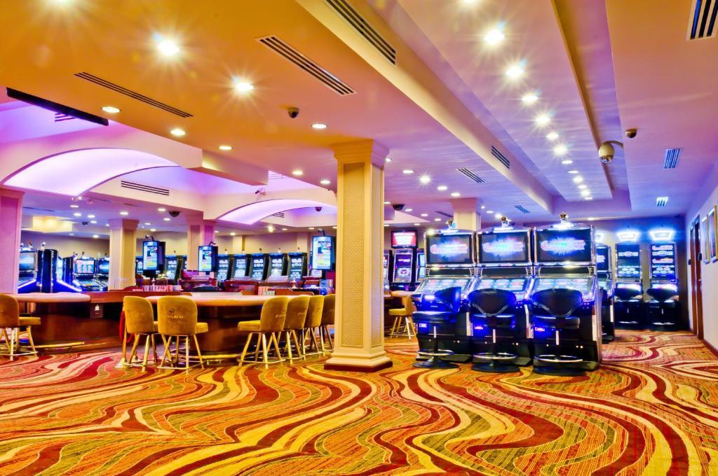 Savannah Hotel & Casino Paramaribo Bagian luar foto