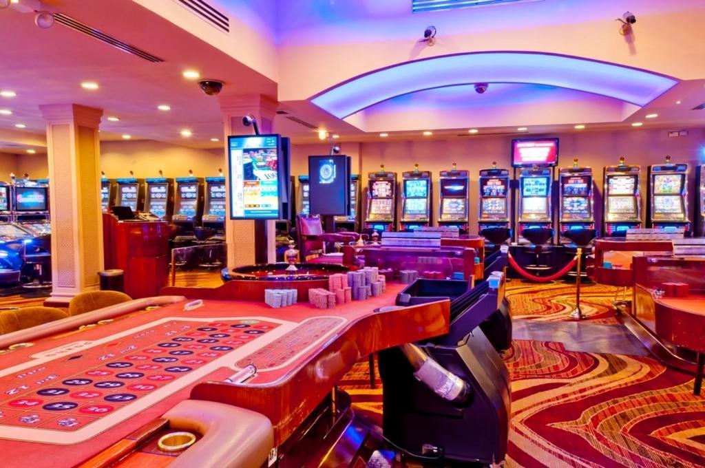 Savannah Hotel & Casino Paramaribo Bagian luar foto